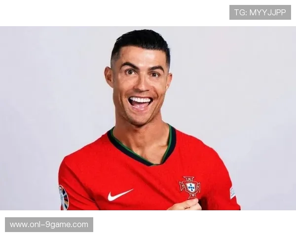 足球传奇C罗是谁 他为何成为全球最耀眼的球星之一